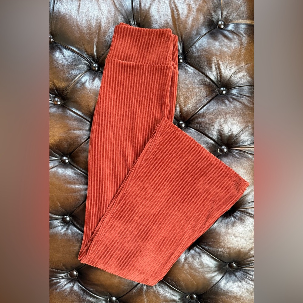 🦋 Women's Ribbed Pants - Picture 3 of 12